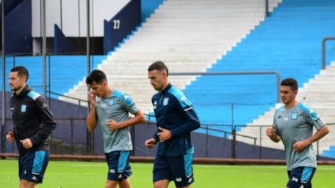 Racing recibe al puntero de la zona, Colón, con la urgencia de un triunfo.