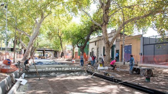 Progresan las obras de calle Suipacha en Ciudad