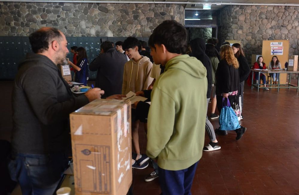 Quienes emigraron no votan en elecciones desdobladas