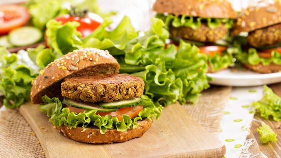 Día de la hamburguesa: ¿qué opción vegetal imita mejor a las de carne?