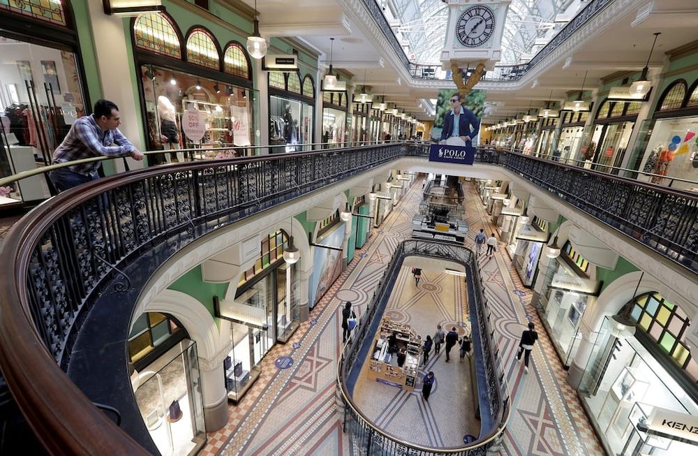 El freno de la economía mundial y las drásticas restricciones para luchar contra la propagación del coronavirus en el país pusieron fin a casi tres décadas de crecimiento