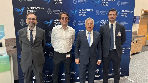 Alfredo Cornejo se reunió en París con autoridades de M2I Lifesciences durante la segunda edición de Argentina Week.&nbsp;