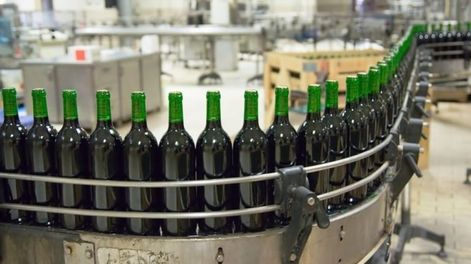 En términos generales, la intervención es proponer a bodegas y elaboradores que inmovilicen sus vinos a cambio de una renta financiera.