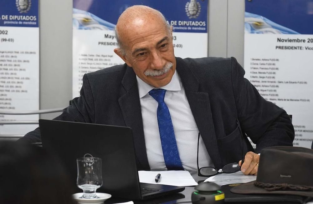 El voto de José Valerio (Juez de la Suprema Corte) es el que falta en la causa por la inconstitucionalidad de la ley de tope salarial. Foto: José Gutierrez / Los Andes