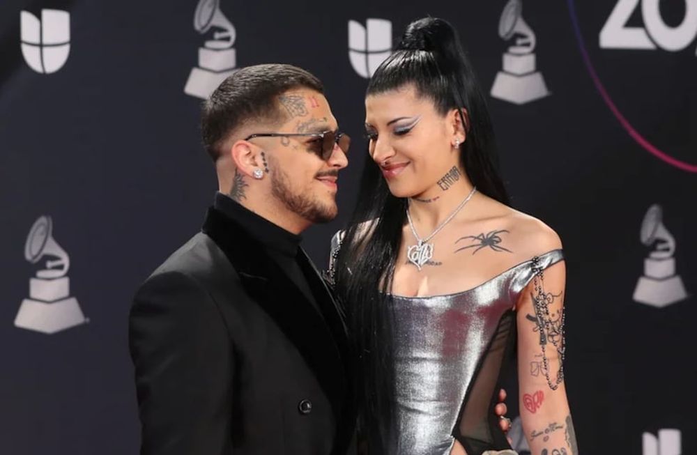 Christian Nodal y Cazzu causaron sensación en los Latin Grammy 2022