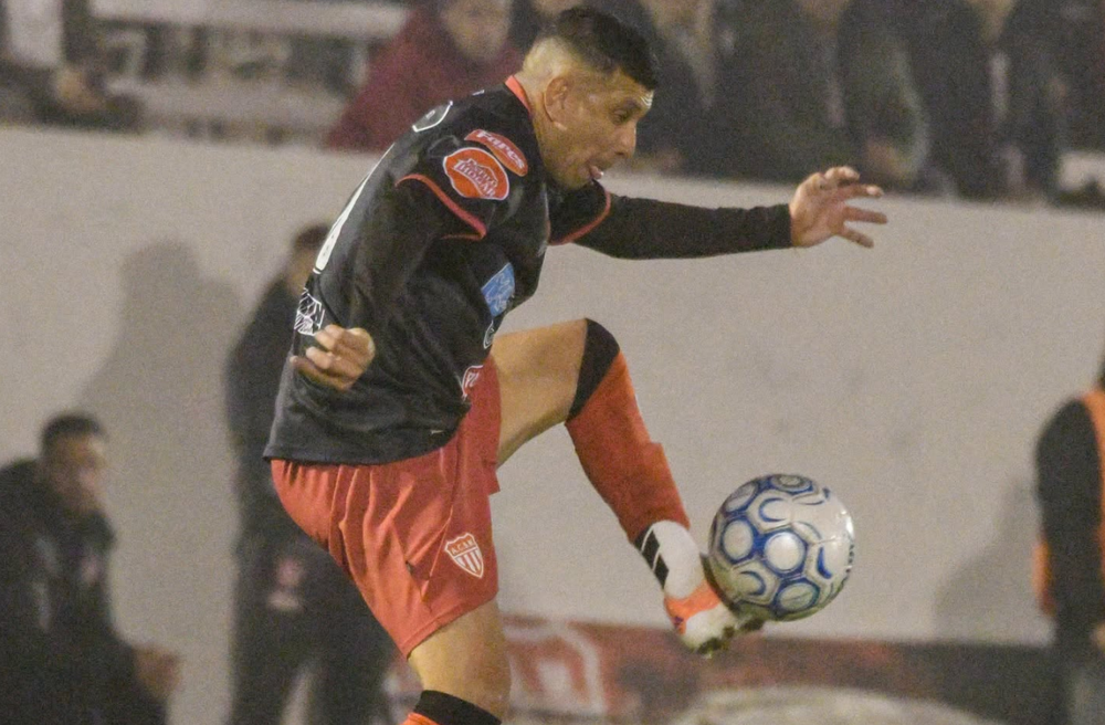 Atlético Club San Martín mostró dos caras muy distintas, y venció 2 a 1 a Sol de Mayo