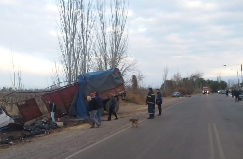 El conductor estaba conduciendo de forma temeraria, cuando el camión lo divisó, éste intentó esquivarlo pero no lo logró e impactó de frente con el vehículo menor que terminó con la vida de este último.