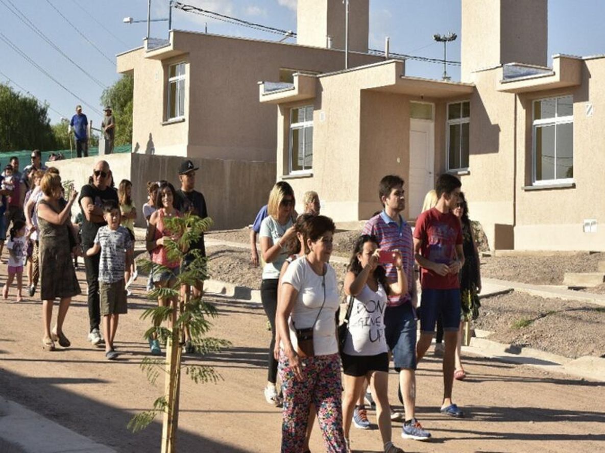 En el barrio Esperanza 4, el gobierno provincial había entregado 44 viviendas.