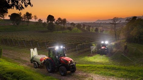 Los Andes | Productores y empresarios salen a comprar maquinaria, insumos de riego o hasta paneles solares por el temor a una devaluación después de las elecciones presidenciales. Archivo.