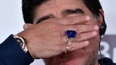 Maradona colecciona críticas en México