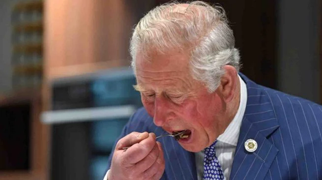 El Rey Carlos III busca nuevo cocinero para el palacio.&nbsp;