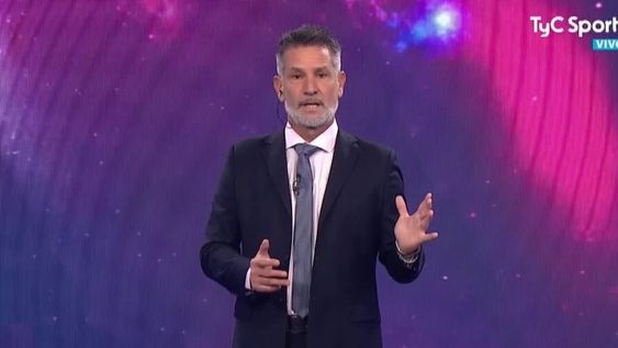 Masivo repudio en redes a Diego Díaz por burlarse en vivo de la voz de Falcioni