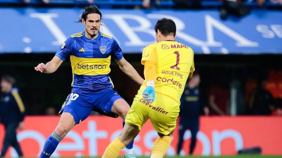 Cavani en acción, en Boca ante Lanús./ Gentileza.