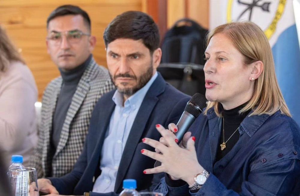 El gobernador de Santa Fe, Maximiliano Pullaro, y la vicegobernadora Gisela Scaglia encabezaron la reunión del gabinete provincial en San José del Rincón.