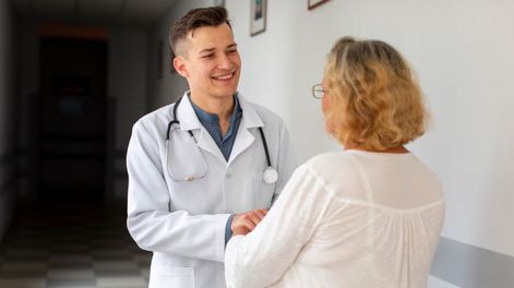 Las prepagas anunciaron aumentos de hasta 3,2% para marzo.