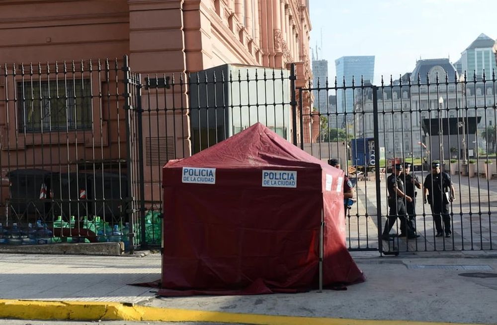 La beba que murió en la puerta de Casa Rosada tenía una hermana melliza: la historia de la familia. / Foto: Luciano Thieberger/Clarín