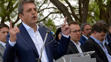 Los Andes | Sergio Massa, ministro de Economía de la Nación, recibió apoyo por las medias anunciadas para asistir a los productores afectados por heladas. Foto: Orlando Pelichotti