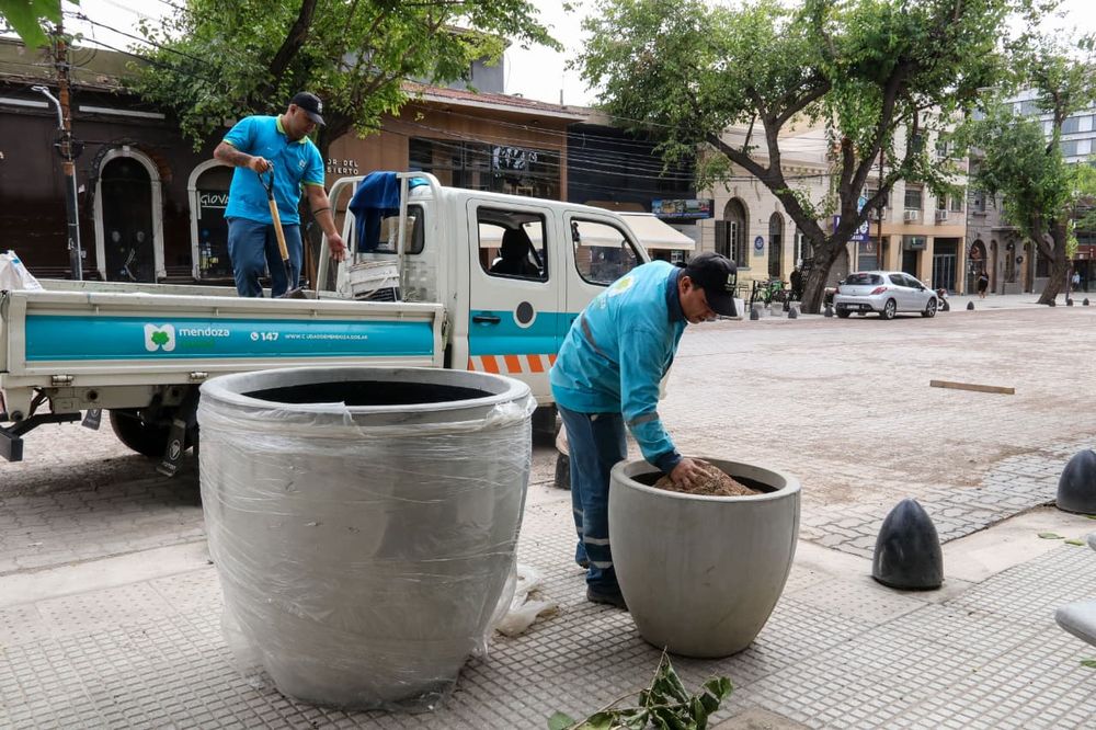 Tras 6 meses de tareas, la calle Sarmiento de Ciudad está lista para estrenar su nueva cara que será un “revival” de este pintoresco y típico paseo en la Ciudad de Mendoza.
