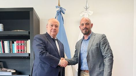 Gabriel Arturo Martínez, Subsecretario de Negociaciones Económicas Internacionales e Integración de la Cancilleria ARG, junto al empresario argentino, Lucio Álvarez.