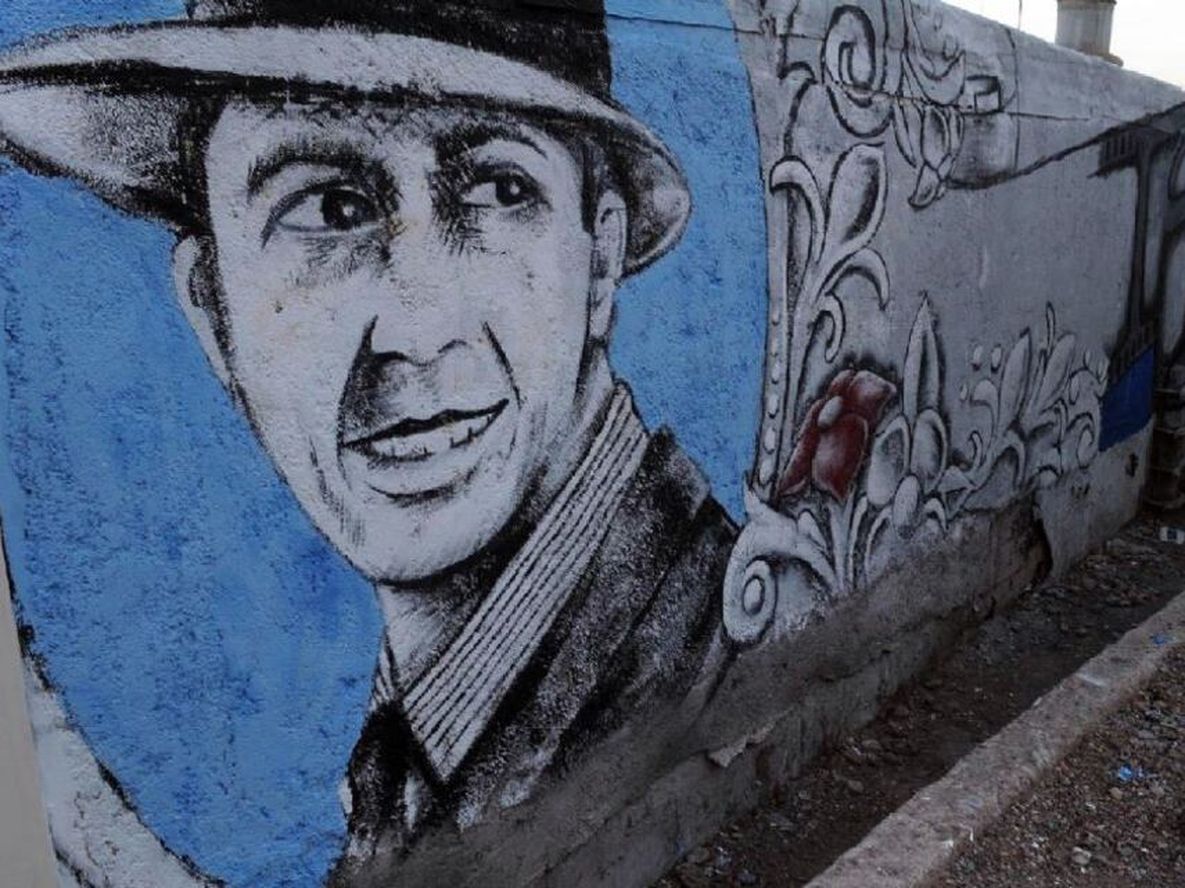 Murales junto a la ciclovía, en homenaje al cine argentino