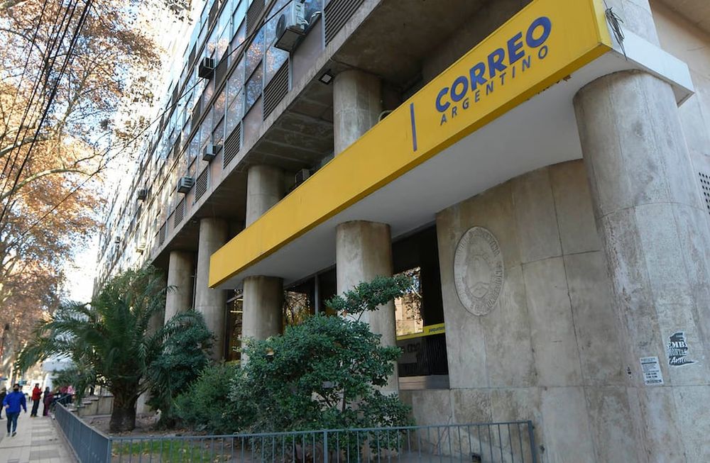 Sede Correo Argentino en Ciudad de Mendoza (Foto archivo Los Andes)