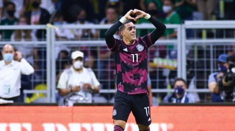 Rogelio Funes Mori convirtió el segundo gol para el seleccionado mexicano que conduce el Tata Martino, que lidera las Eliminatorias de Concacaf.