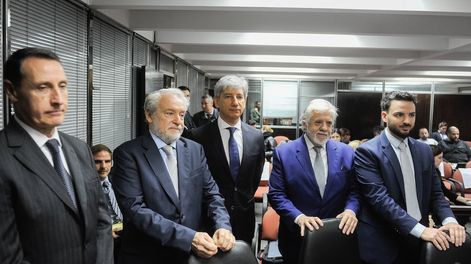 Los Andes | Walter bento Juez de Mendoza y su abogado Mariano Fragueiro Frías  durante el juicio en el Consejo de la Magistratura de la ciudad de Buenos Aires Argentina. / Foto: Federico López Claro