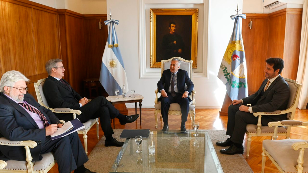 Alfredo Cornejo recibió a Erik Høeg, el embajador de la Unión Europea en Argentina.