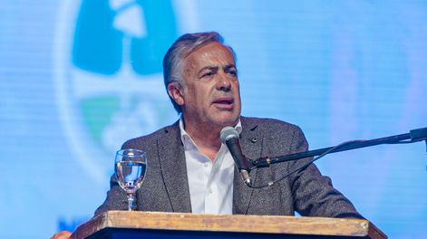 El gobernador Alfredo Cornejo - Foto archivo