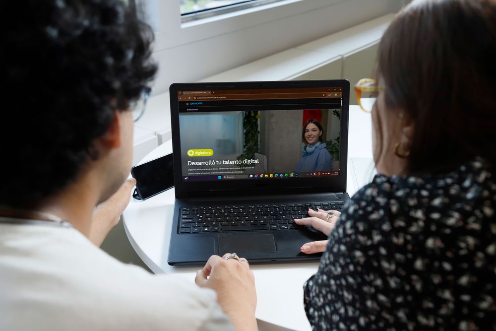 Personal lanza digitalers, su programa de becas gratutas para desarrollar talento en el mundo digital
