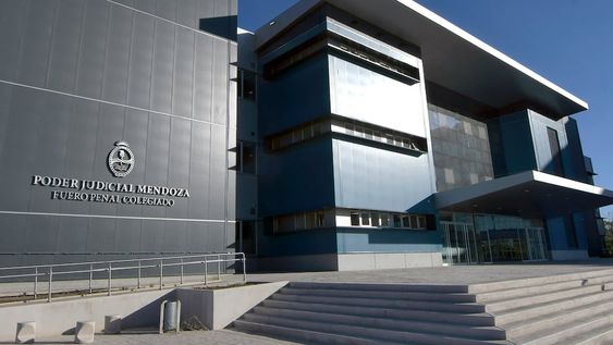 La Justicia penal de Mendoza realiza la mayoría de las audiencias en horario matutino.