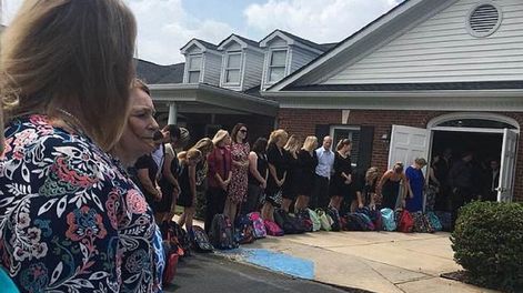 El deseo solidario de una maestra para su funeral se hizo realidad y emocionó al mundo