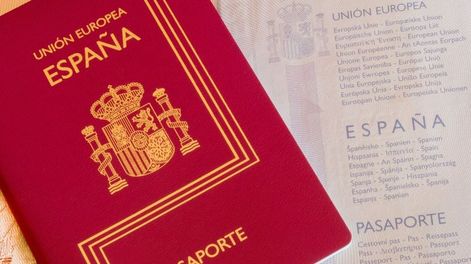La Ley de Memoria Democrática permite a los argentinos nietos de españoles obtener la ciudadanía.