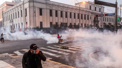 Los Andes | Nuevas protestas al sur de Lima terminaron con un muerto y varios heridos. AP