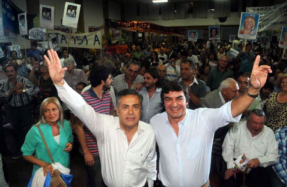 El gobernador Alfredo Cornejo junto a su exsocio político, Omar De Marchi.