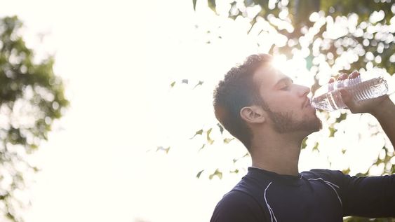 ¿Cómo afecta la deshidratación a nuestro cuerpo y cómo prevenirla?