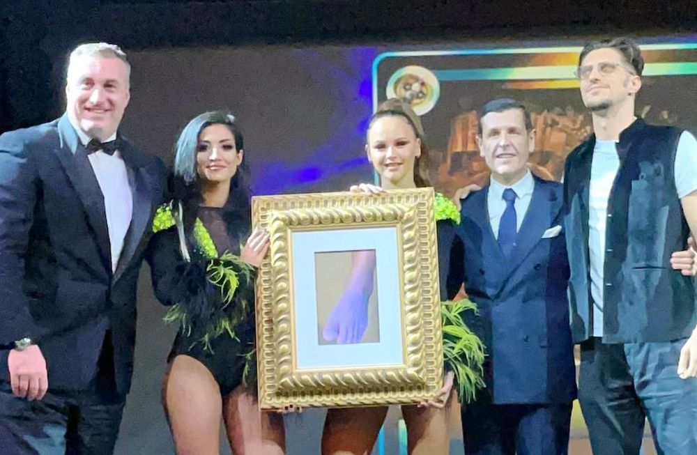 El NFT “Pie Mágico” de Maradona, fue subastado en un importante evento celebrado en el corazón de Dubai. / Gentileza.