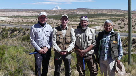 El equipo internacional: Marivaux,Antoine (ISEM), Pujos, de Conicet-Mendoza (el tercero, de izq a der), y Andrade Flores (MNHN). | Foto: gentileza