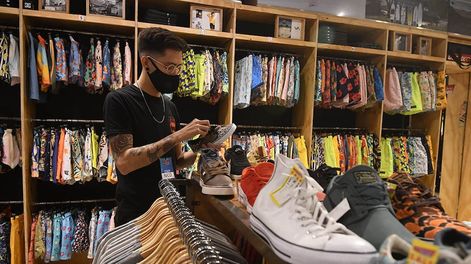 La suba de precios de noviembre fue menor a la de octubre y septiembre, según el Indec. Foto: José Gutiérrez / Los Andes