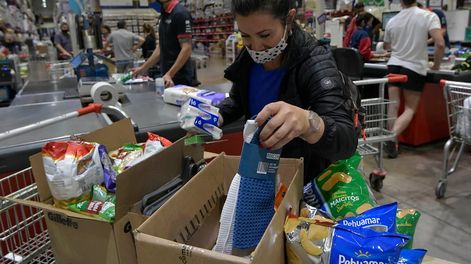 Los alimentos volverán a empujar la inflación en la nueva mediación. Foto: Orlando Pelichotti / Los Andes