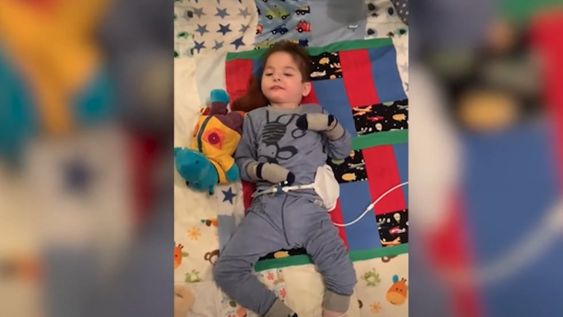 Esta extraña enfermedad había sido diagnosticada en otros 19 niños en el Reino Unido en ese momento.