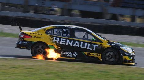 Los Andes | Leonel Pernía debió abandonar la final del Súper TC2000 en Buenos Aires pero rescató luego de la carrera la buena base con la que comenzaron la temporada.