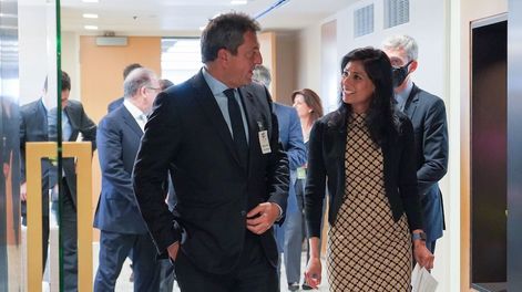 Sergio Massa con la número dos del FMI Gita Gopinath