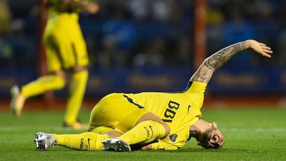 La peor noticia: Benedetto se rompió los ligamentos. ¿Se pierde el Mundial?