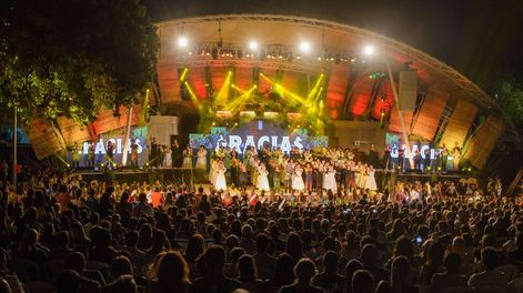 En una hermosa noche, la Ciudad de Mendoza celebró una Vendimia excepcional