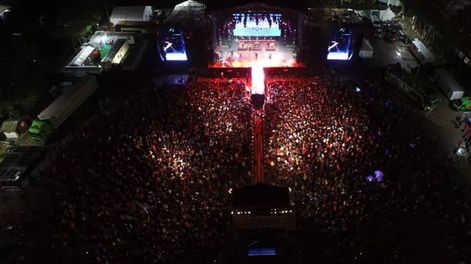 El presunto caso de acoso sexual habría sucedido en el marco de la Fiesta de la Manzana 2022, en General Roca (Río Negro) / Gentileza LM Neuquén