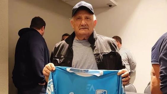 Carlos César Sperdutti volvió a Gutiérrez, después de muchos años en el Deportivo Maipú, con la misión de llevarlo de regreso al Federal A. / Foto: Emma Rodríguez.