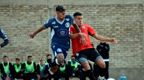 Los Andes | Clásico empate. En el predio que Gimnasia posee frente al Aeropuerto, el Lobo y la Lepra no se sacaron diferencias: fue 1 a 1. / Gentileza Prensa Gimnasia y Esgrima.