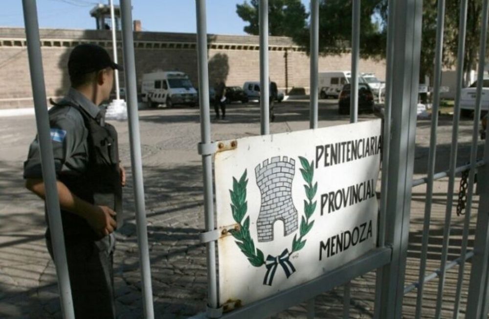 La medida fue dictada esta mañana por el juez penal Rafael Escot, durante una audiencia preliminar que se realizó en el Polo Judicial. El Chacal estaba detenido en Boulogne Sur Mer desde 2022.