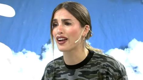 Romper las iglesias: Juli Poggio se viralizó y desató un debate sobre el hambre mundial